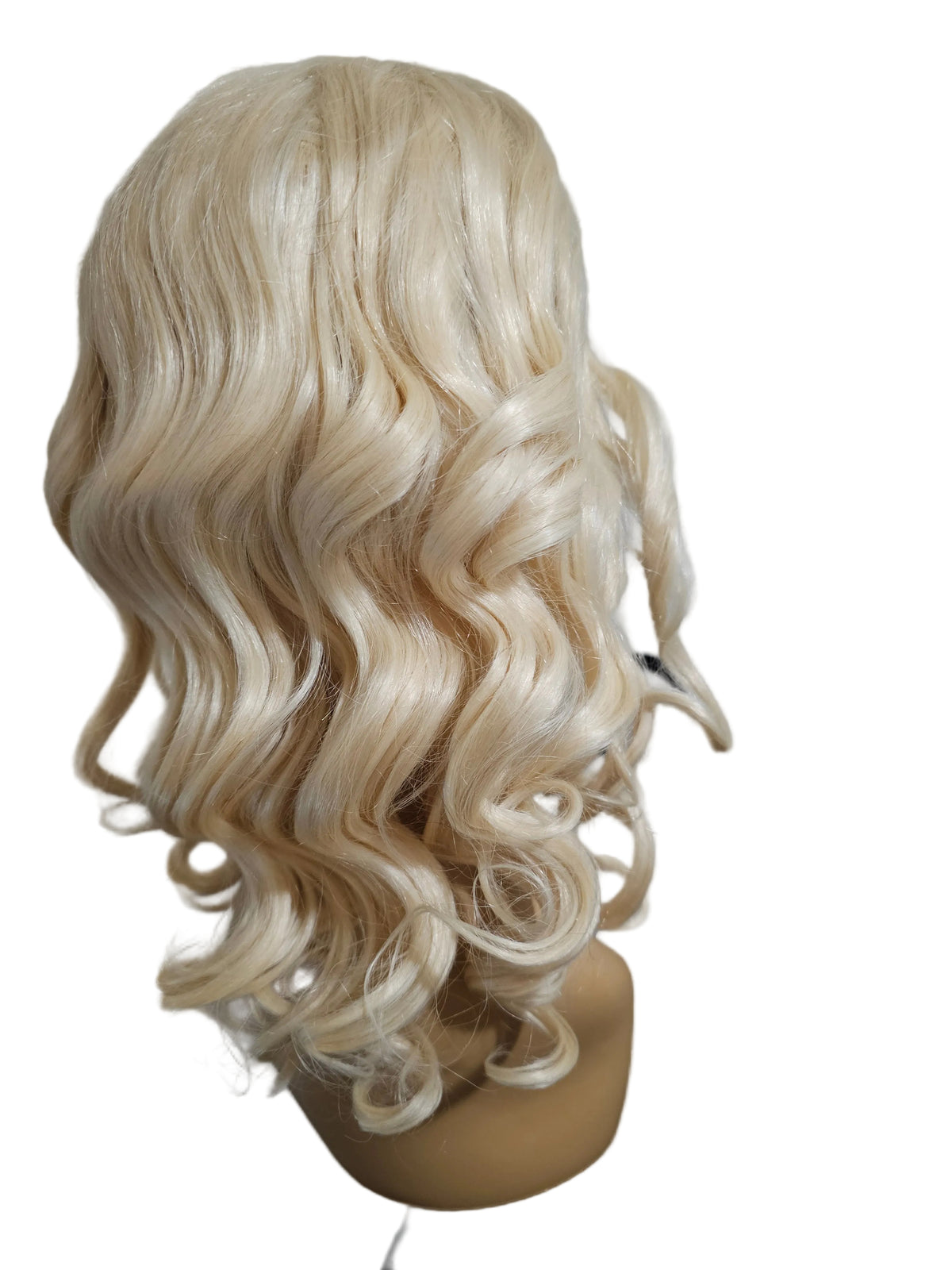 Blonde loose wave